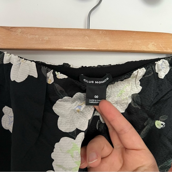 Club Monaco floral silk skirt size 00 - Picture 3 of 6